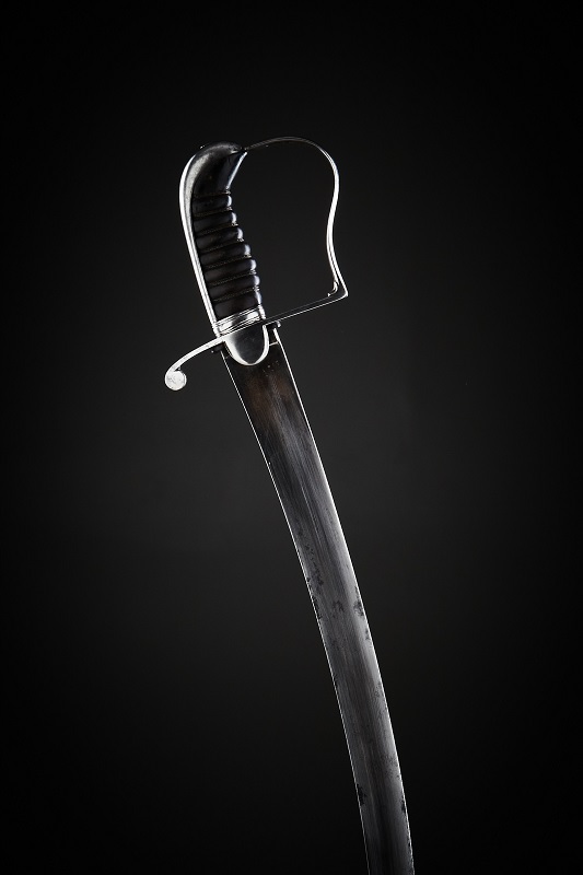 1796 British flank officers sword 3 resized.jpg