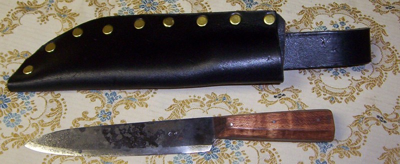 belt knife.jpg