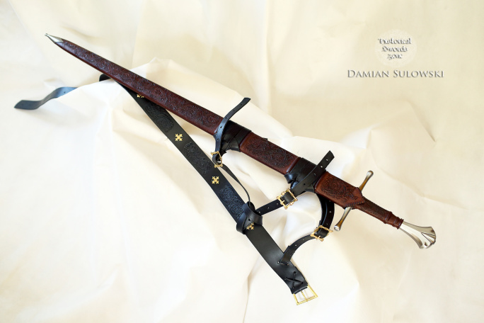 Damian Sulowski XXa sword (3).JPG