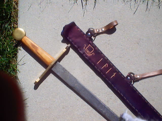 Iain's sword 004.jpg