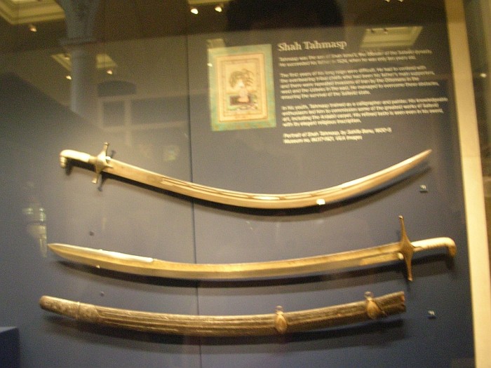 Swords of Shah Tahmasp and Shah Safi.jpg